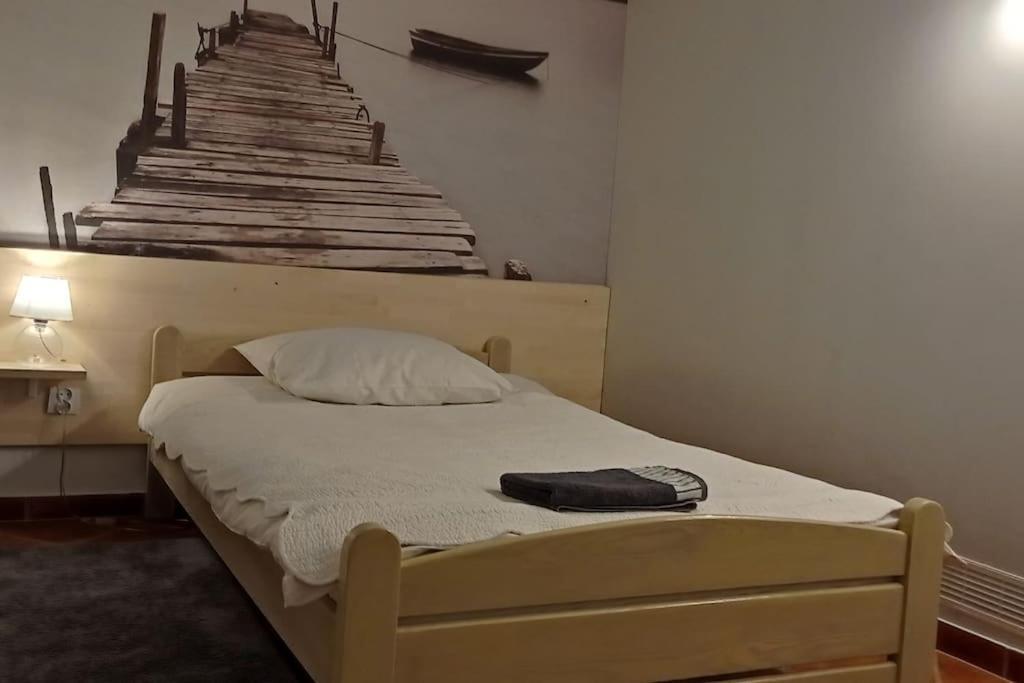 Apartment Spacious In District. Breslau
