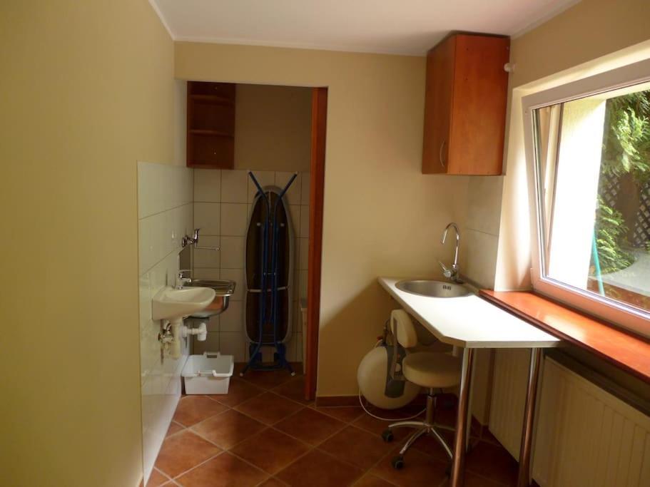 Apartment Spacious In District. Breslau